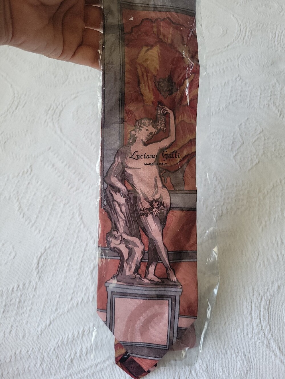 NWT Luciano Gatti Silk Tie Classical Greek Statue Graphic Art Novelty Italy